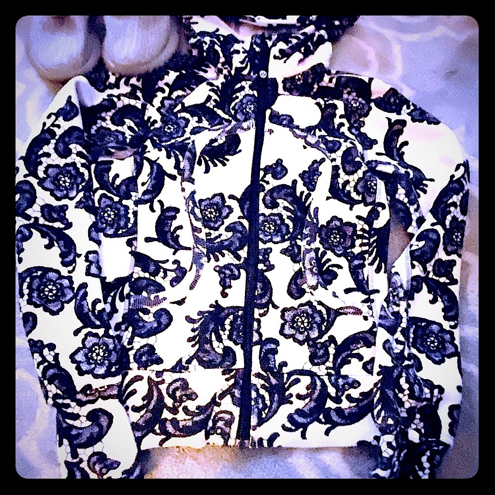 LULULEMON Black and white lacy print scuba hoodie